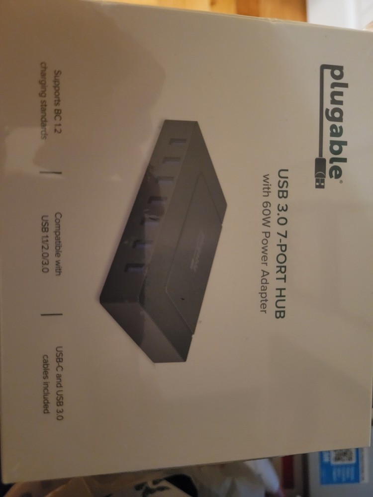 Plugable 7-in-1 USB 3.0 and USB-C 7-Port Charging Hub (USBC-HUB7BC)
