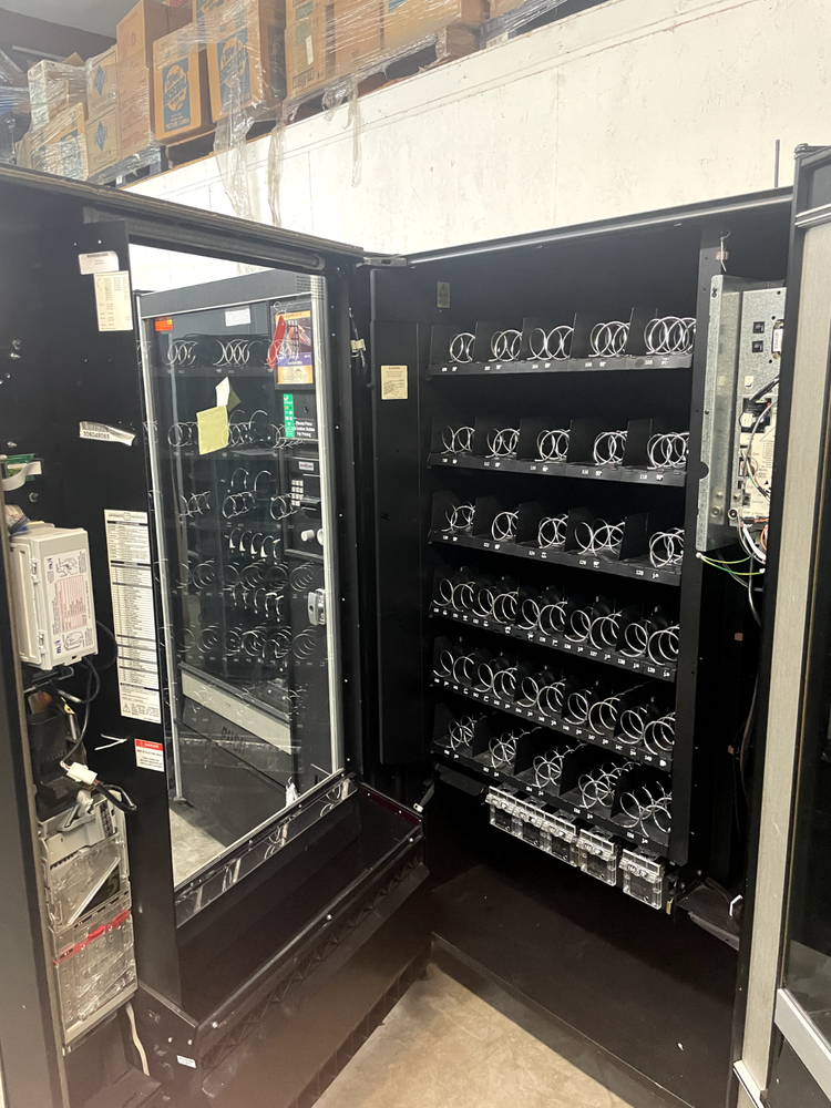 Automatic Products Studio 3 Vending Machine