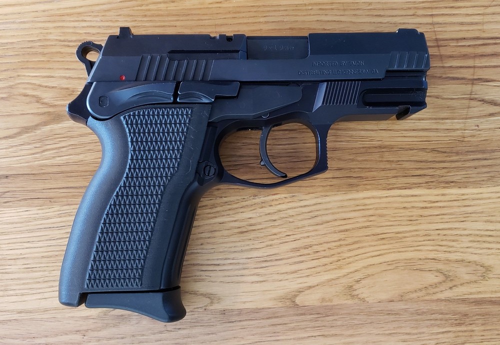 Bersa TPR9C Compact Pistol Grip Upgrade, Enhanced Texture & Backstrap, Thunder.