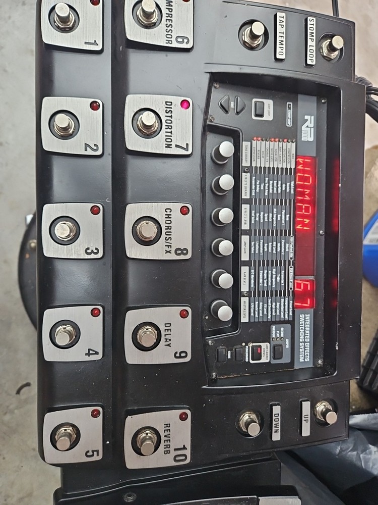 DigiTech RP1000 Multi-Effects Switching System Pedal Guitar Processor Looper