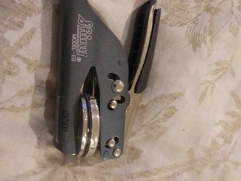 Shiny Model ES Personal Embosser