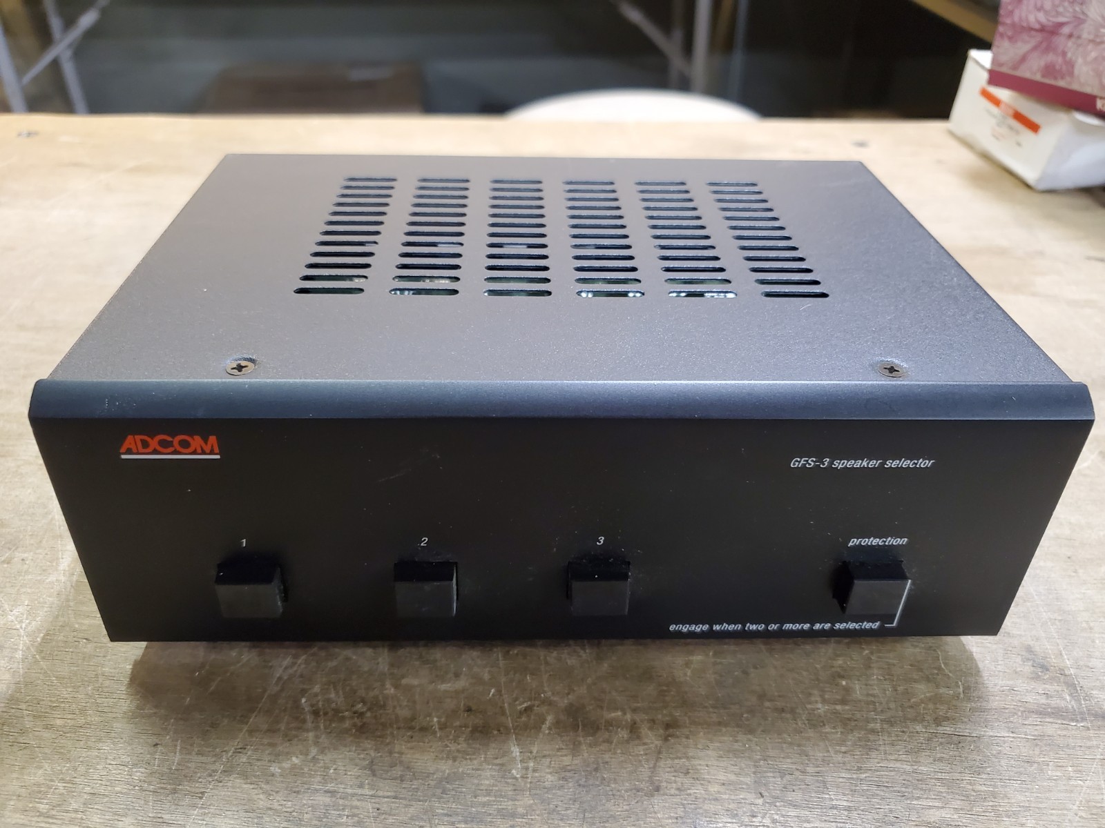ADCOM Model GFS-3 Speaker Selector with Protection Circuit, Binding Posts