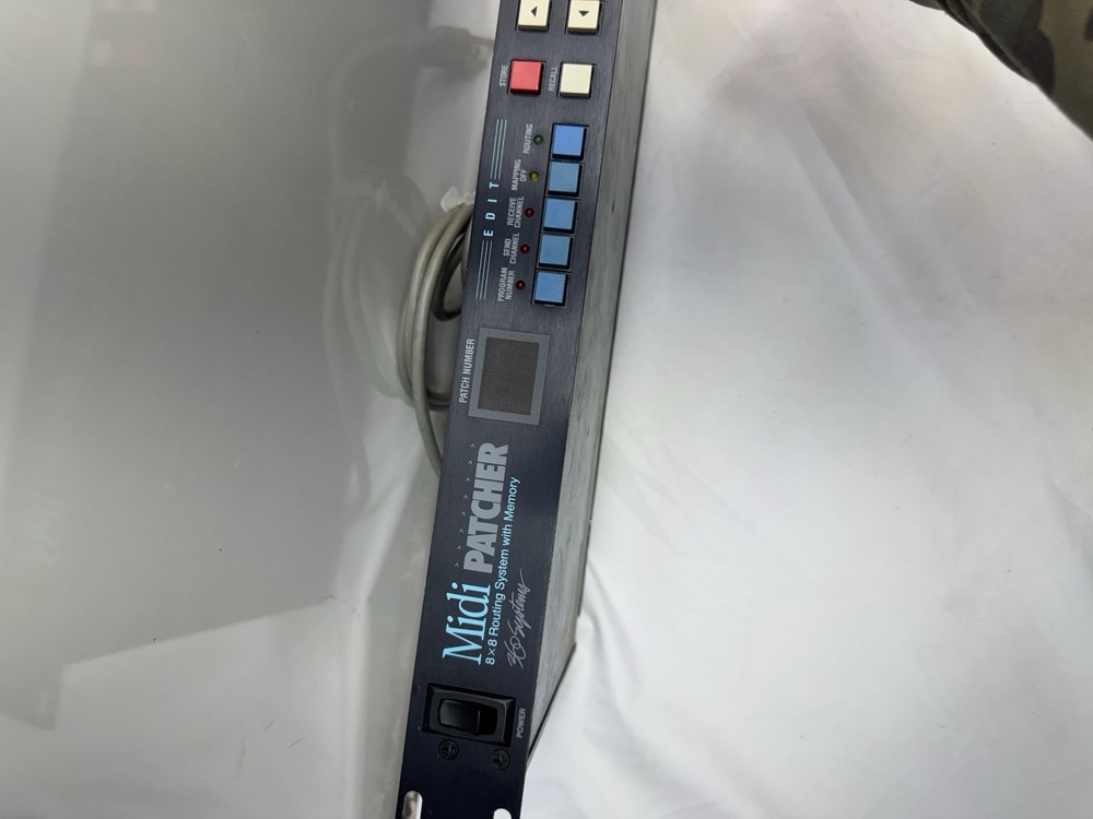 Midi Patcher 360 Systems MIDI Routing System with Memory