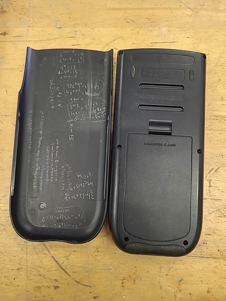 Texas Instruments Ti 84 Plus Graphing Calculator + Cover