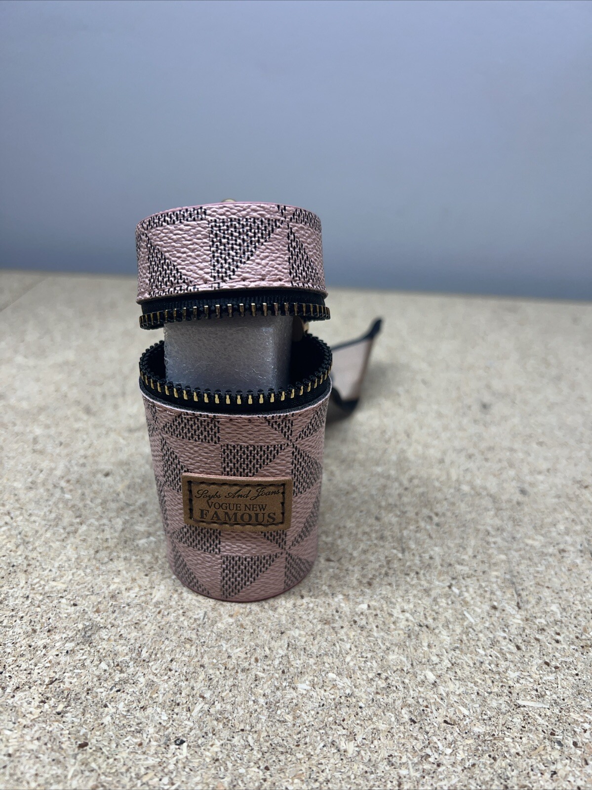 Classic Faux Leather Coin Purse with Zipper and Keychain