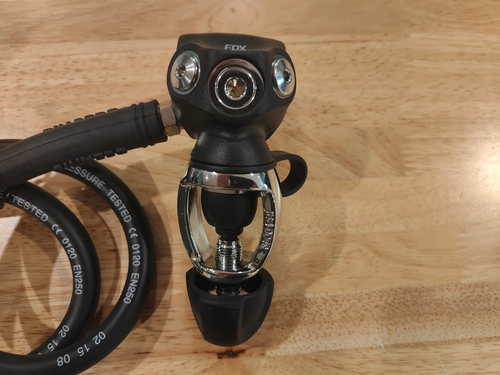 NEW IN BOX Oceanic EOS DVT First Stage & FDX10 Second Scuba Diving Regulators