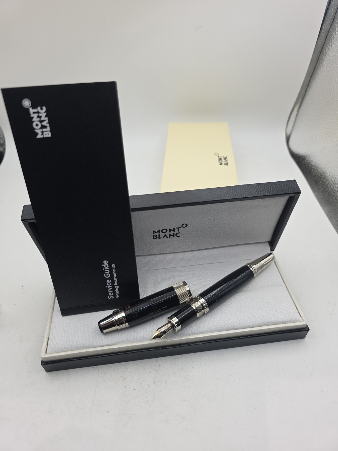 Antuan Saint - Exupery Montblanc fountain pen pen in box new