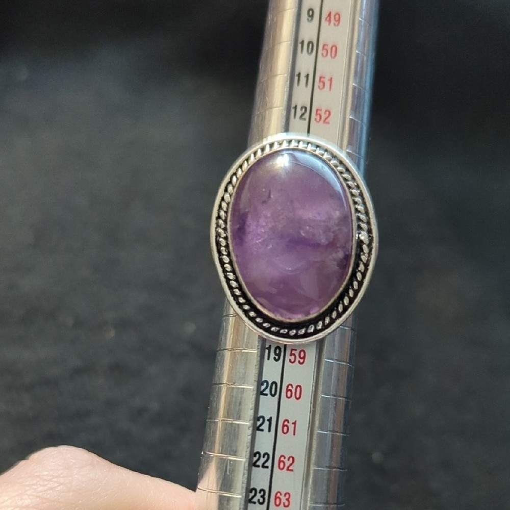 Silver Plated Purple Amethyst Gemstone Oval Statement Ring - Size 7.75
