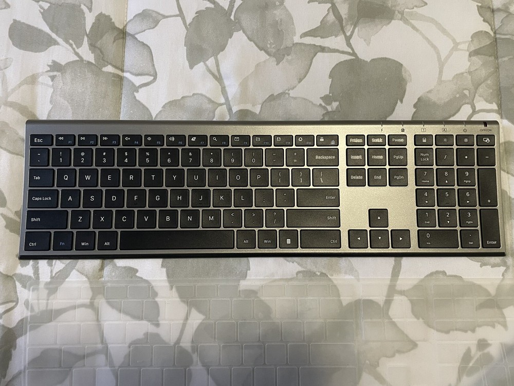 bluetooth keyboard + cover