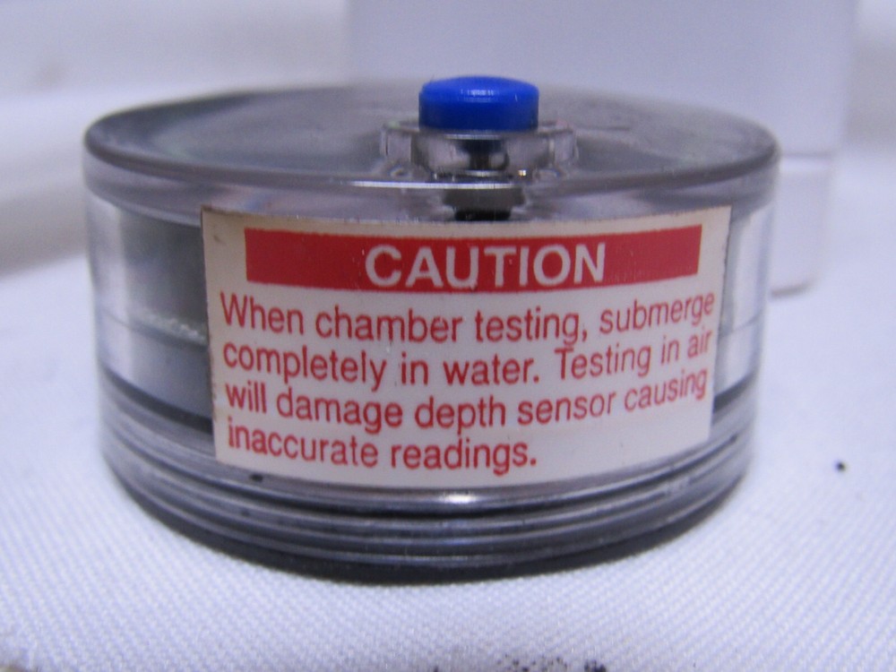 oceanic octopus glo DATA PLUS dive computer , regulators