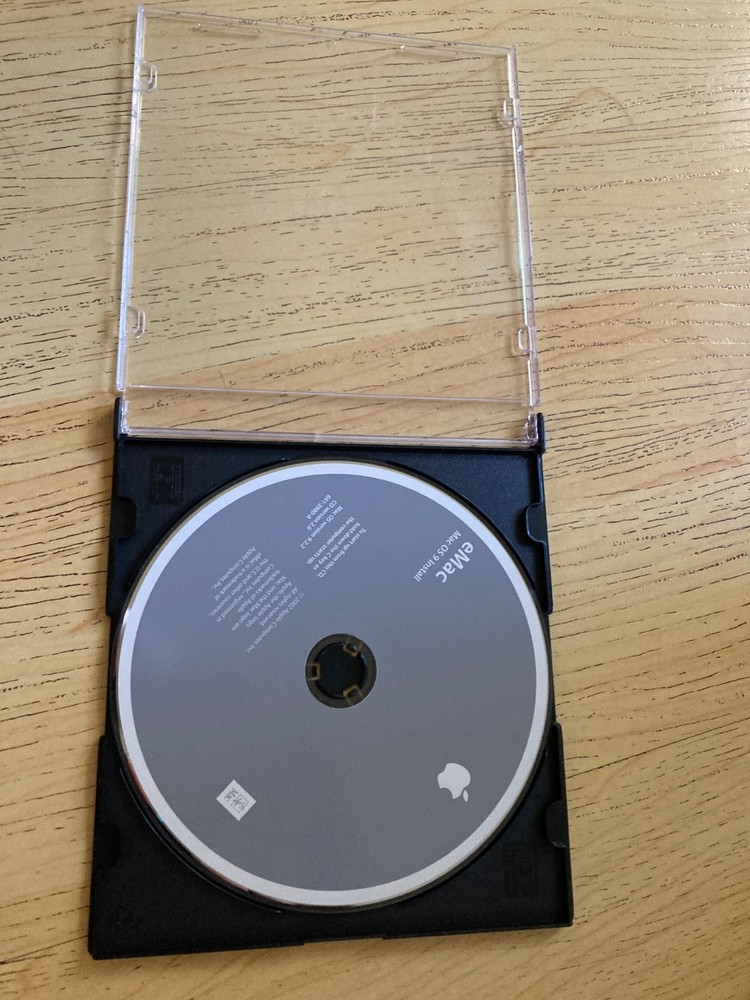 2002 Macintosh Apple eMac Mac OS 9 Install Disc CD OS Version 9.2.2 CD v. 2.0