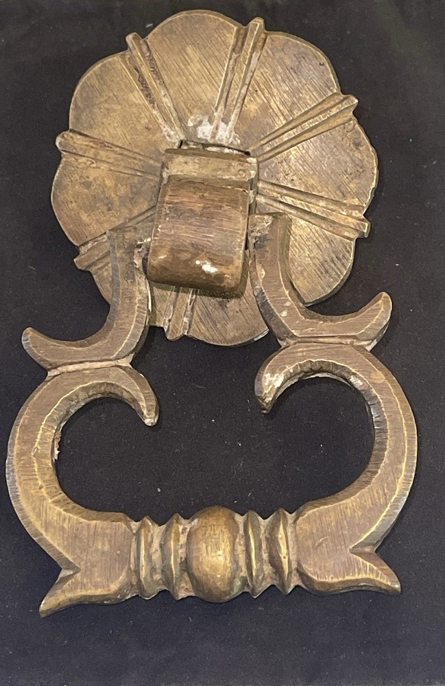VTG HAND CRAFTED SOLID BRASS ROCOCO STYLE DOOR KNOCKER 3.25