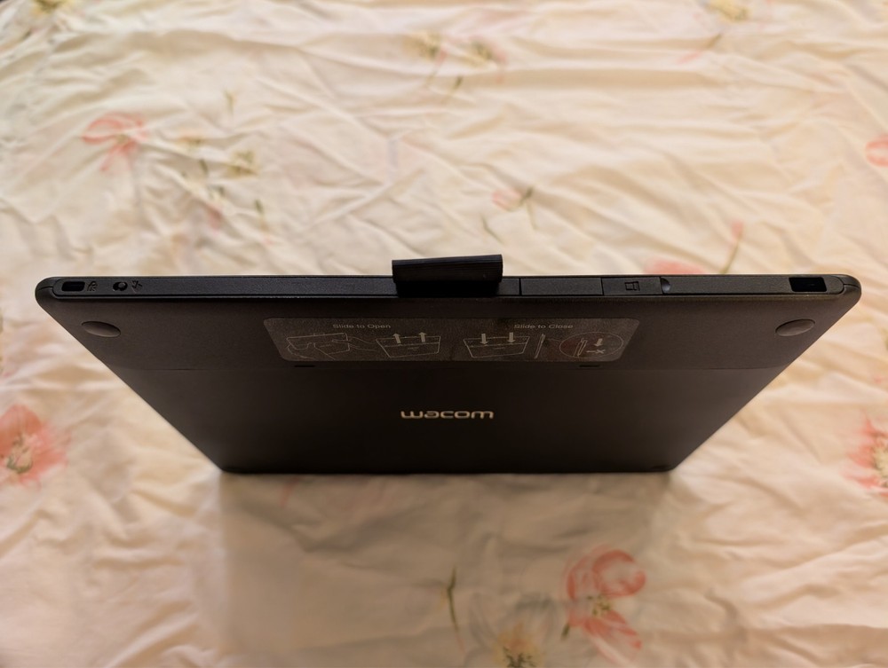 Wacom CTH-690 Intuos Medium Tablet