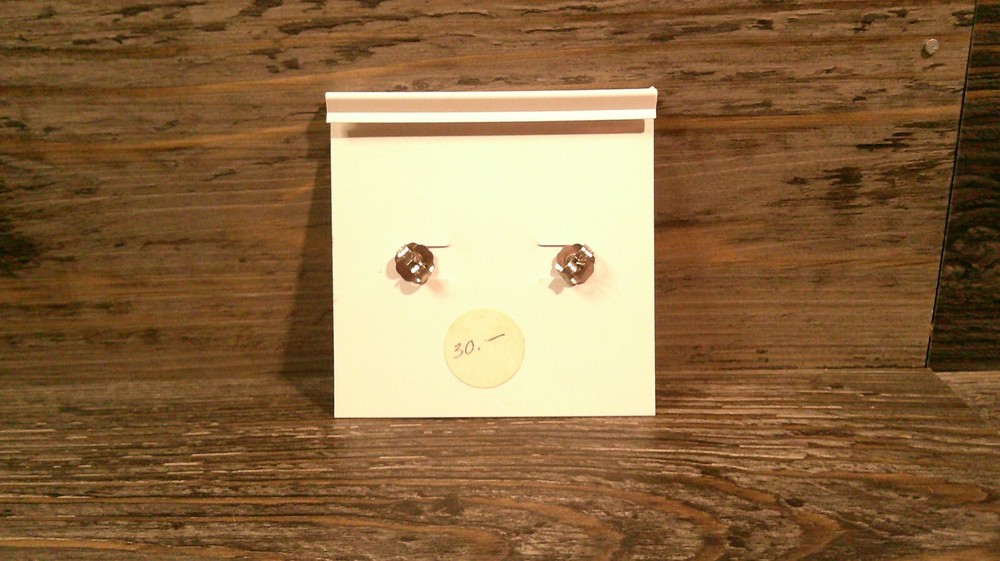 Prosperity Earrings Stud Zebra Marking