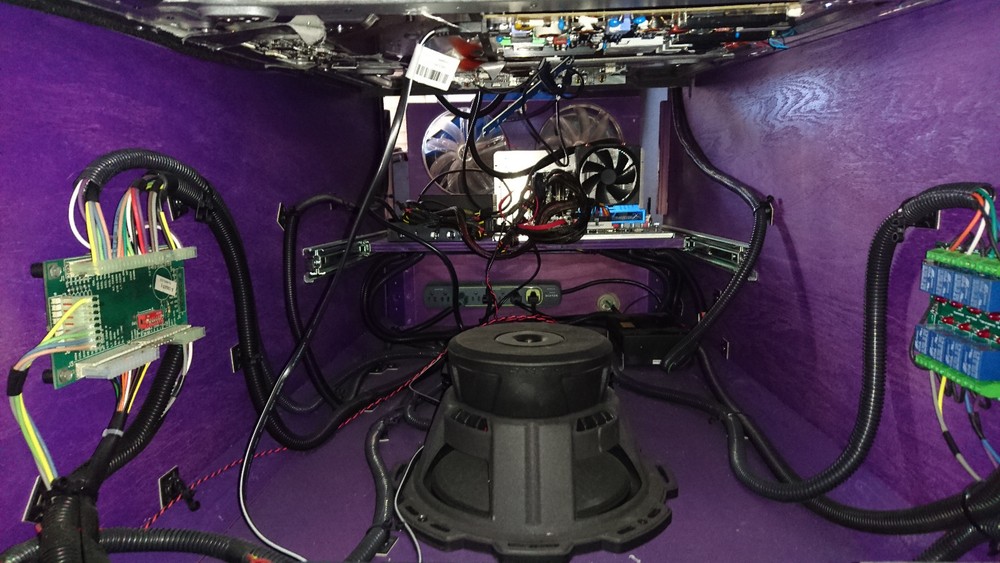 Big Bang Bar - Capcom Virtual Digital Pinball Machine