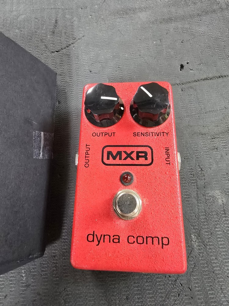 MXR M102 Dyna Comp Compressor Guitar Effects Pedal