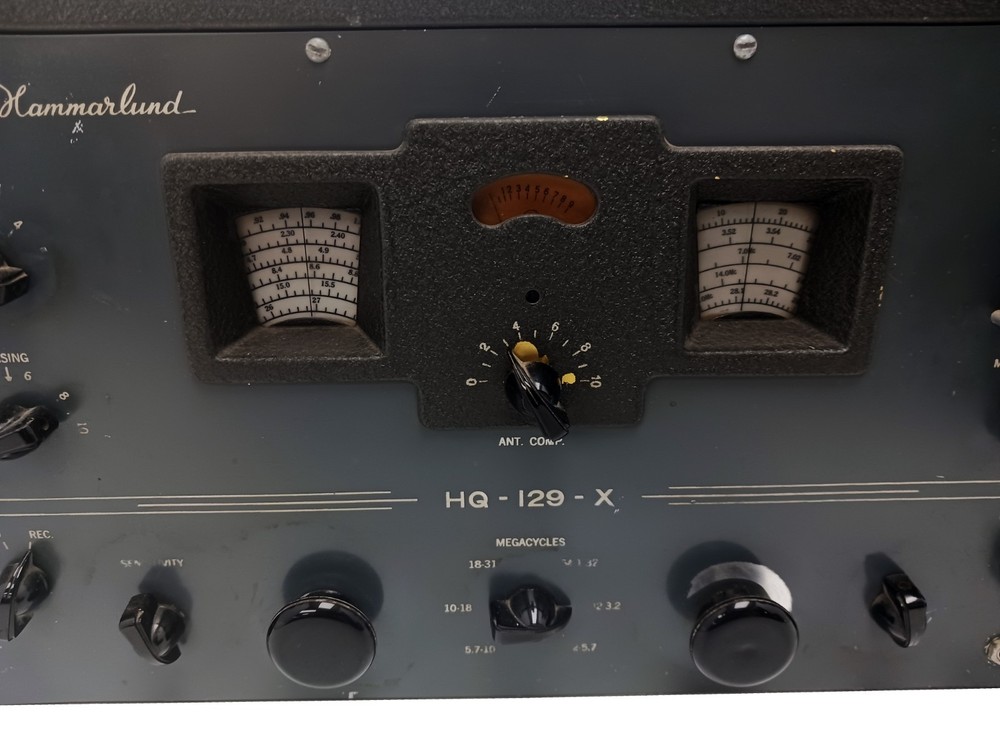 Hammarlund HQ-129-X Post-WWII General Coverage Communications Receiver - WORKS
