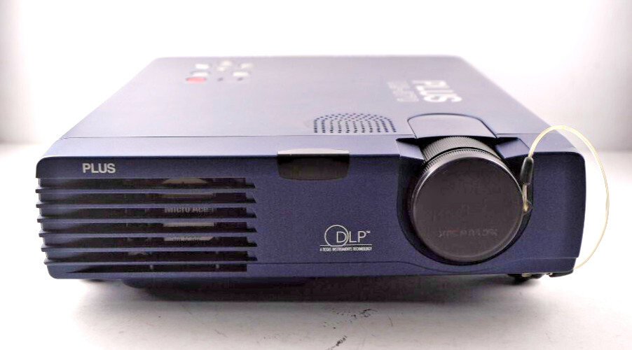 PLUS U2-870 DATA DLP PORTABLE PROJECTOR - Good Working Condition