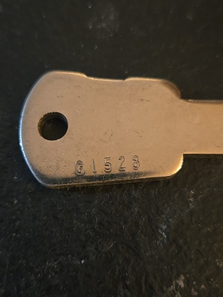 GREENWALD SENTINEL KEY CODED G1528 (3D5)
