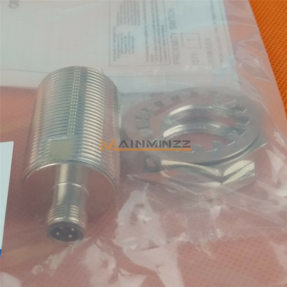 1PC OMRON E2A-M30KS15-M1-B1 Proximity Switch 12-24VDC NEW