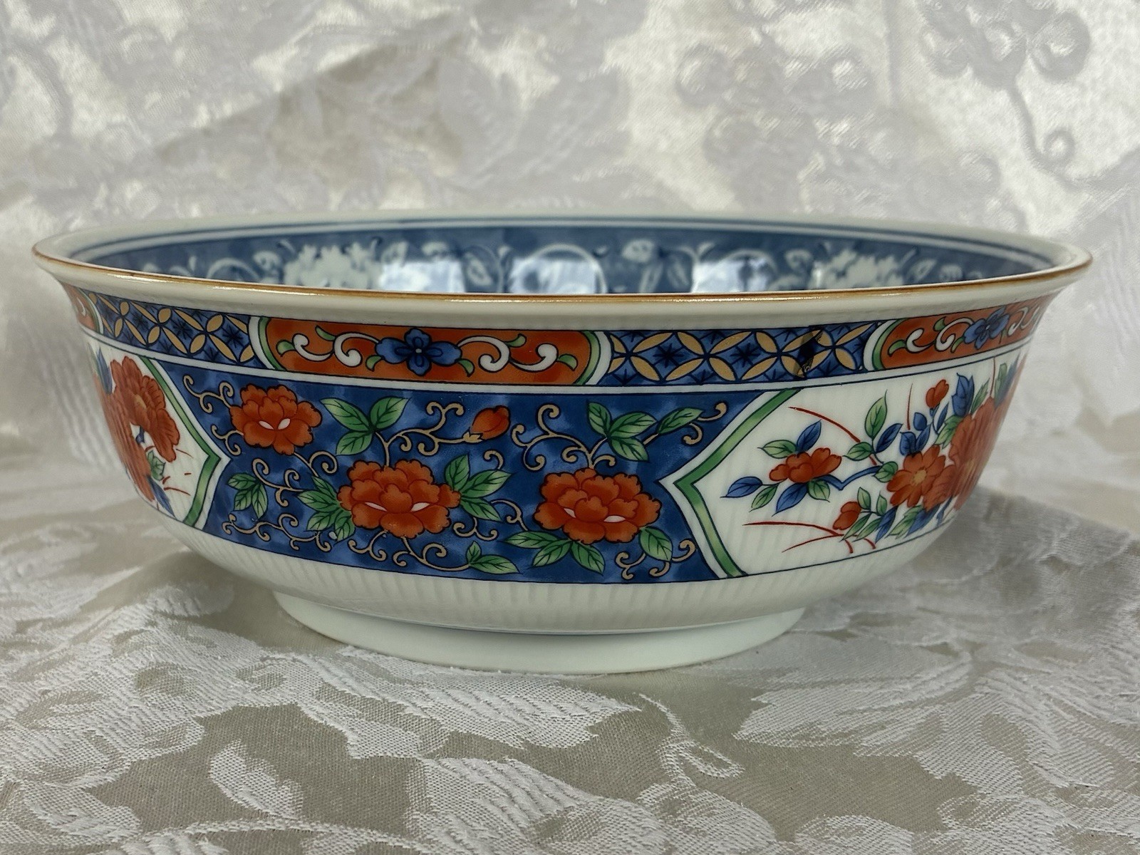 Tiffany & Co. TIC50 Imari Style Vegetable Bowl and 2 Salad Plates 1970s