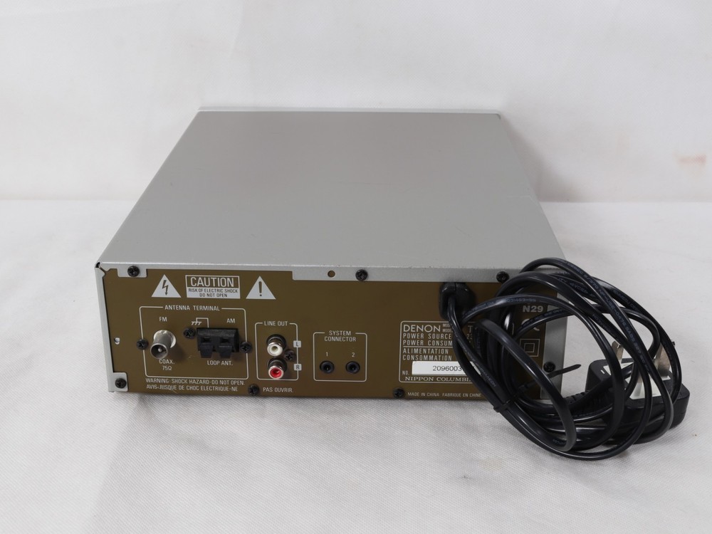 Denon TU-201SU AM/FM Stereo Tuner.