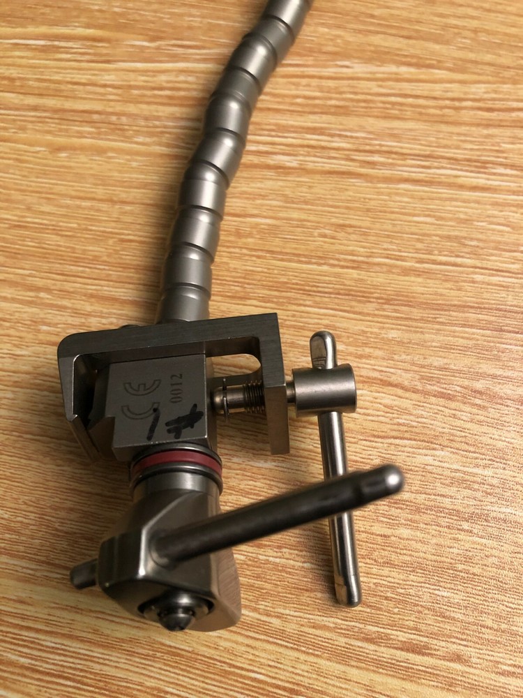 Thompson Surgical Flexible Laparoscopic Holder