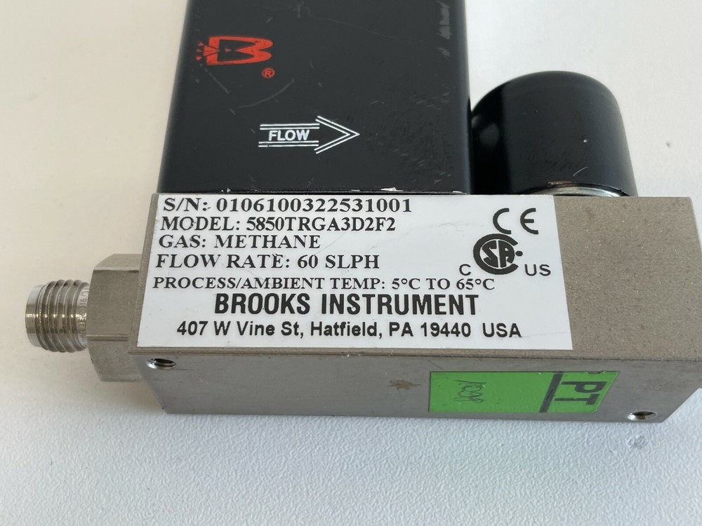 U2: Brooks 5850TR Mass Flow Controller 5850 TR Series