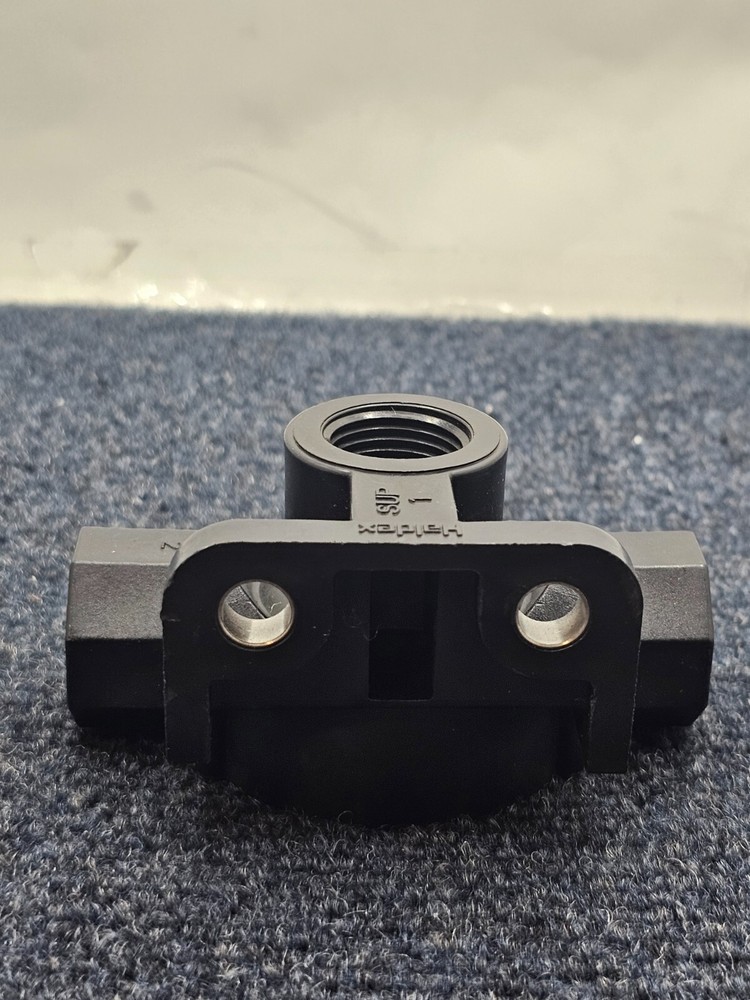 Haldex Quick Release Brake Valve w/ Cover .75" x .58"
