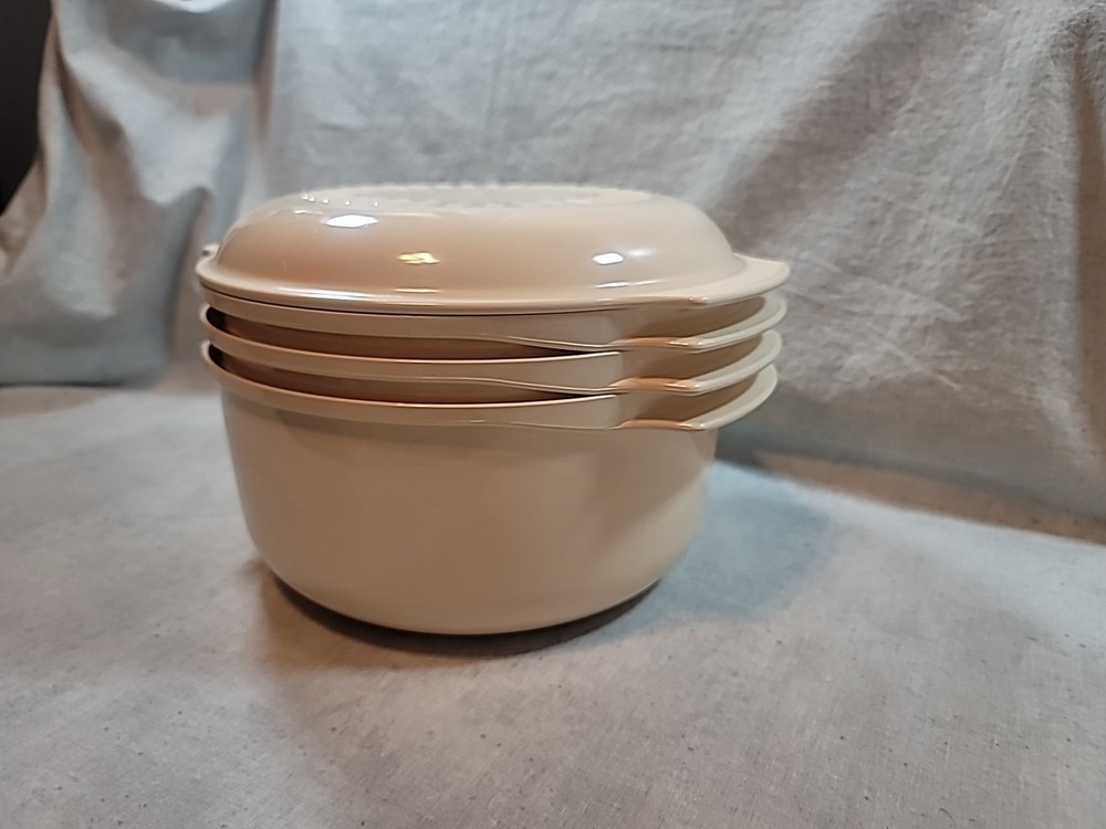 Tupperware Microwave Stack Cooker 4 Piece Set Lid Strainer 3 & 1.75 Quart Almond