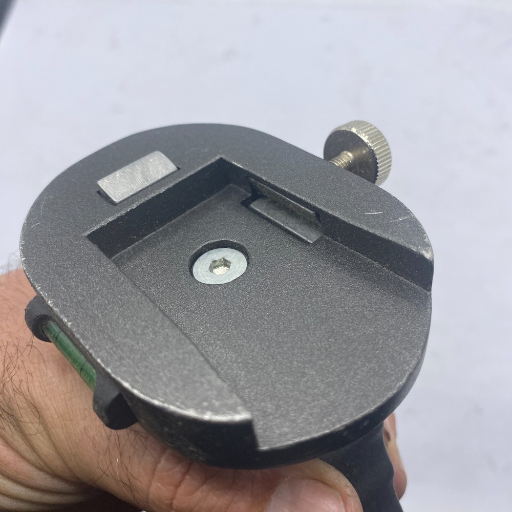 Twist-Lock Medium Composite Suction Cup Double Sphere Mounting Set🔔