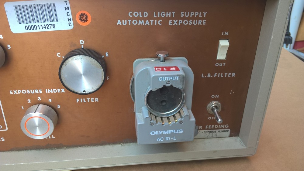 Olympus CLV Cold Light Source Supply with AC10-L adapter installed. original ver