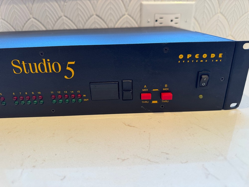 Opcode Systems Studio 5 Midi Converter