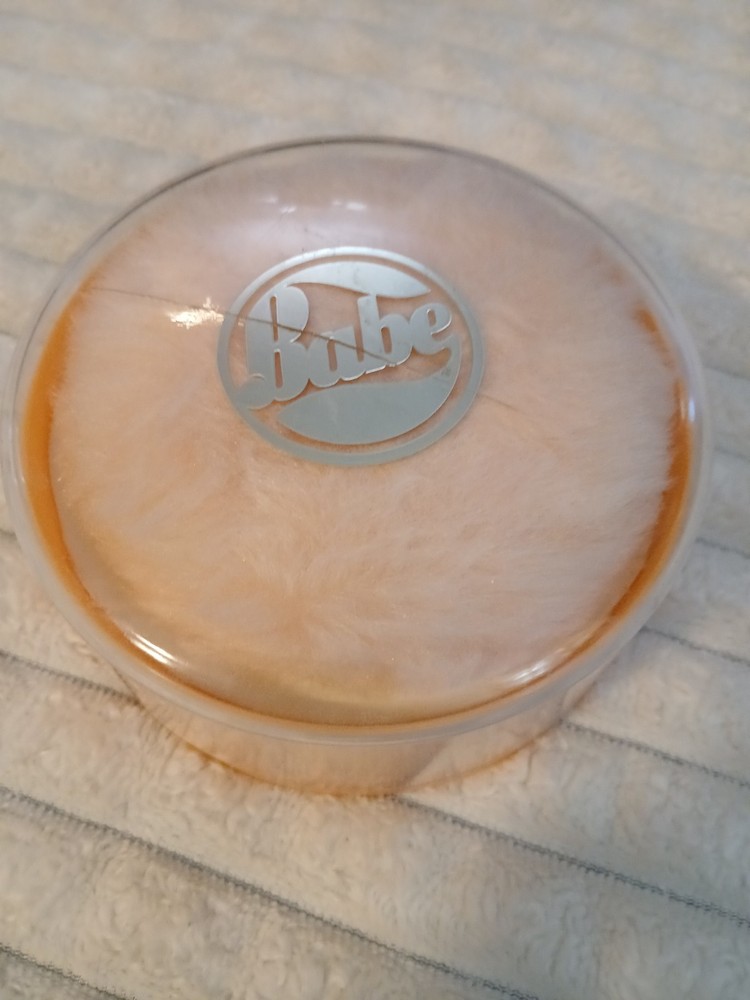 Vintage Babe Dusting Powder