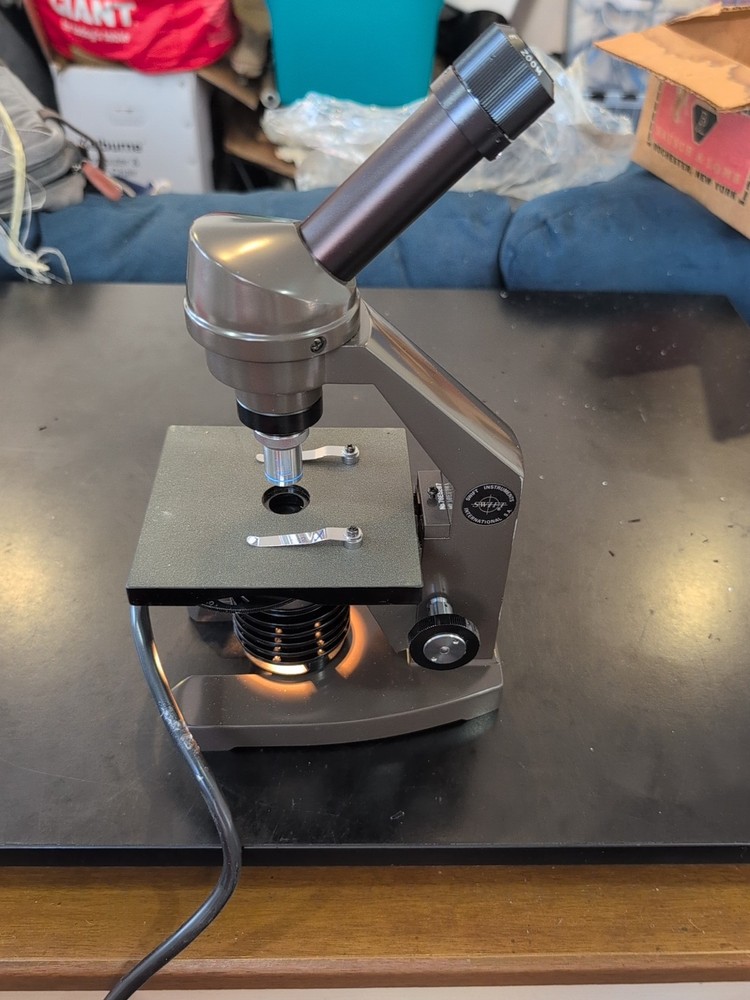 Swift Instruments Microscope With Objective 10 0.25 TESTED