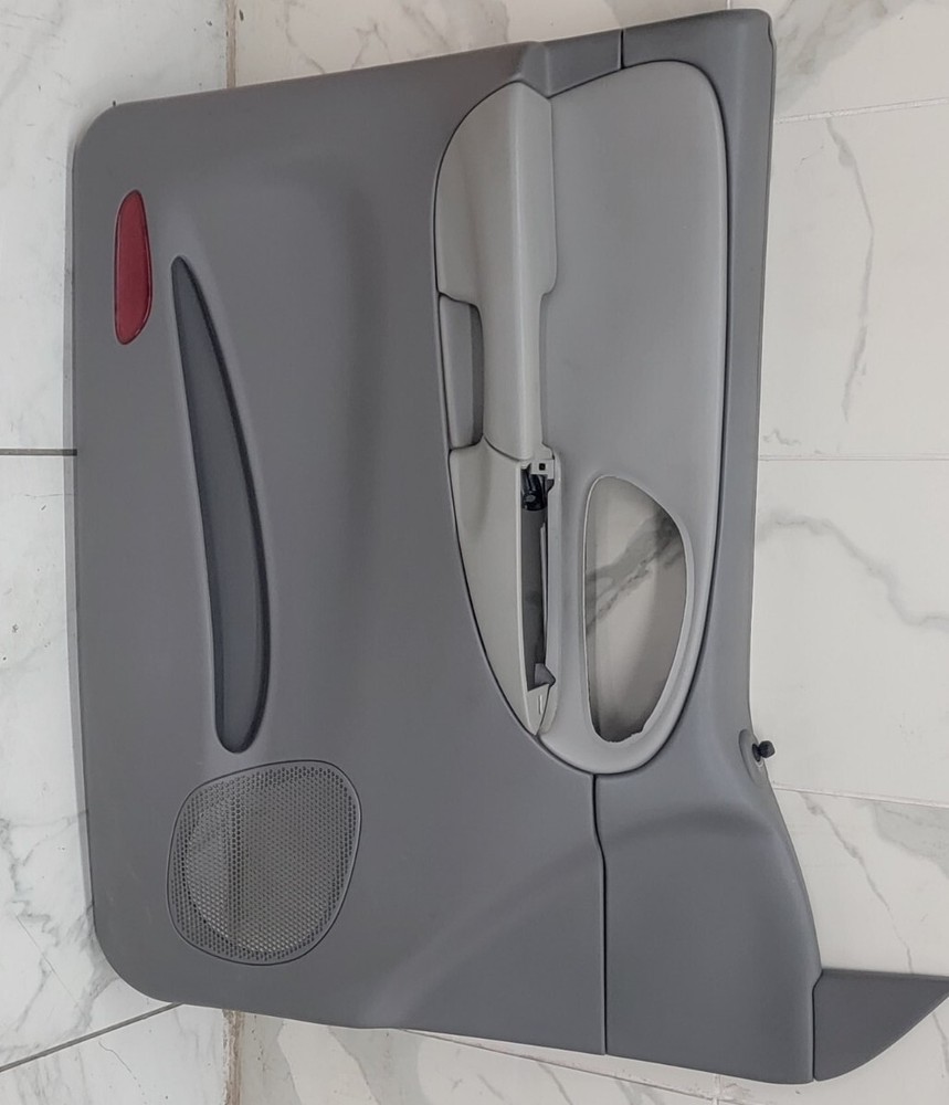 🔥02-09 CHEVY TRAILBLAZER Door Panel Front LEFT Driver armrest GRAY - silver D8