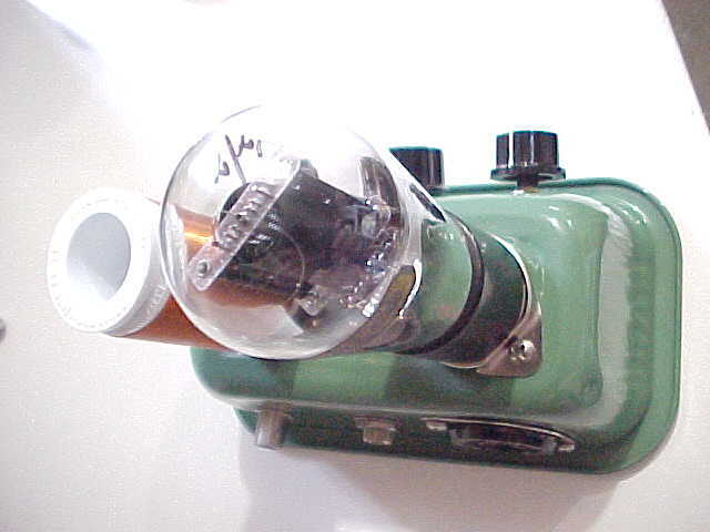 SCHEMATIC ONLY 41 PENTODE BALLOON TUBE SHORTWAVE/AM BCDST. REGEN RECEIVER