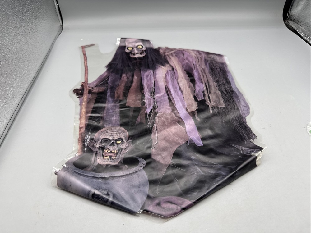 Goosebumps Skeleton Window Cling & Extras