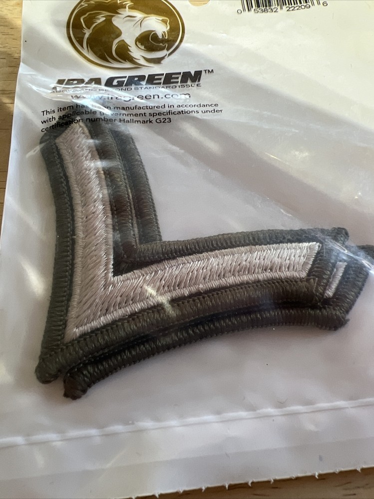 US Army Private PV2 E-2 Chevrons, Silverish /green ,Patch Set, Small, NEW!