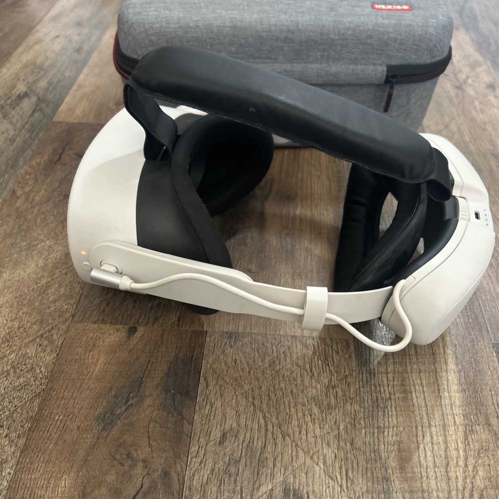 Meta Oculus Quest 3S - 128GB Headset ONLY - Pixel READ
