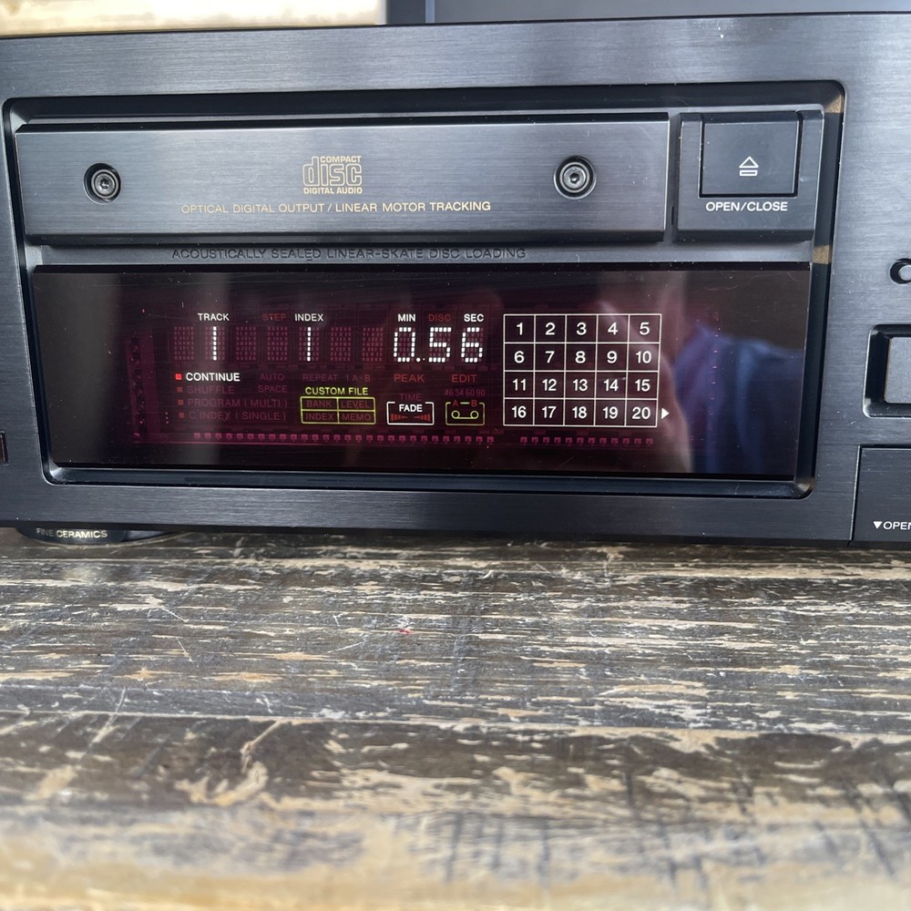Sony CDP-X55ES Stereo Compact Disc Player CD Player Linear Converter “ READ”