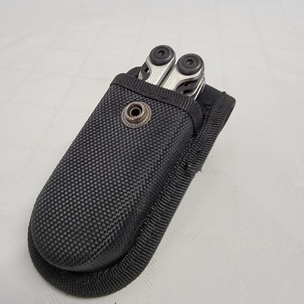 JAKEMY JM-PJ1010 Multi-Tool w/ case