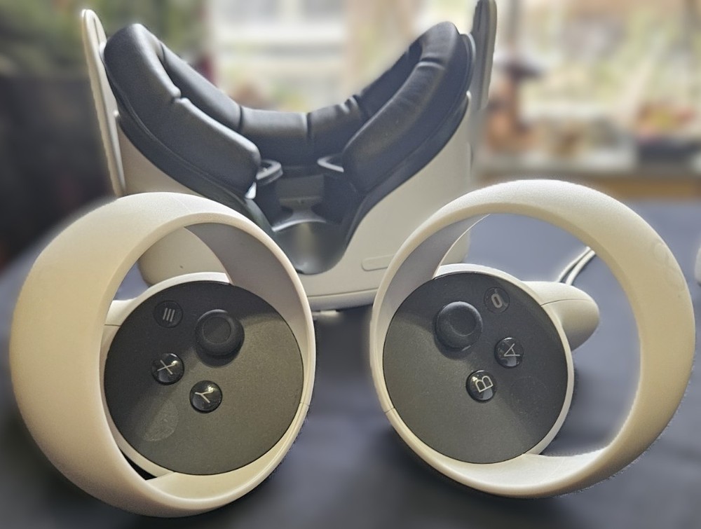 All-in-One Standalone VR Bundle - Meta/Oculus Quest 2 128gb