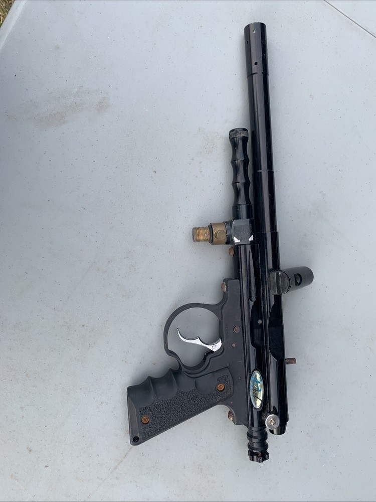 Rebel Extreme Paintball Marker Black