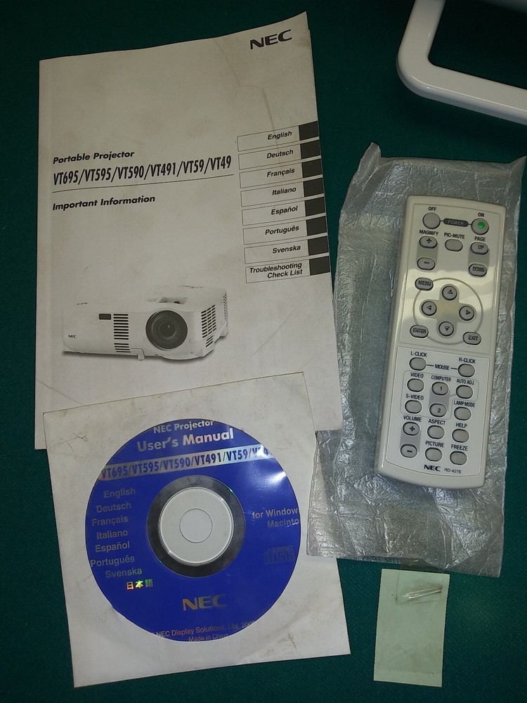 NEC VT695 Portable Projector LCD Multimedia Data w/ Remote Cords & Ceiling Mount