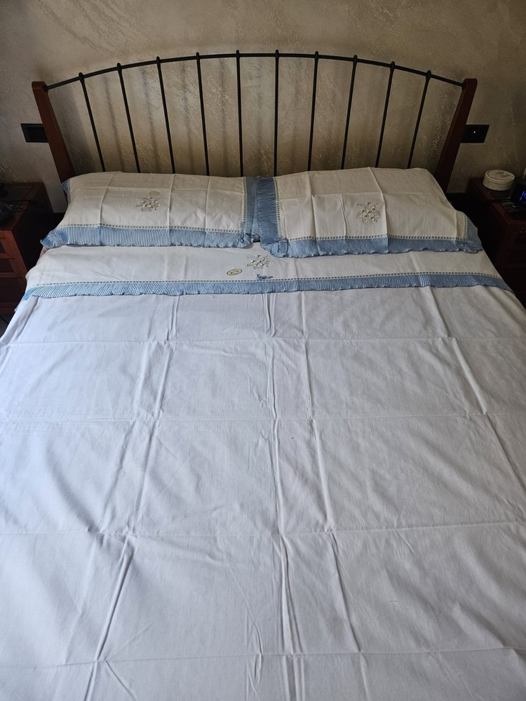 Sheet and Pillowcases Set