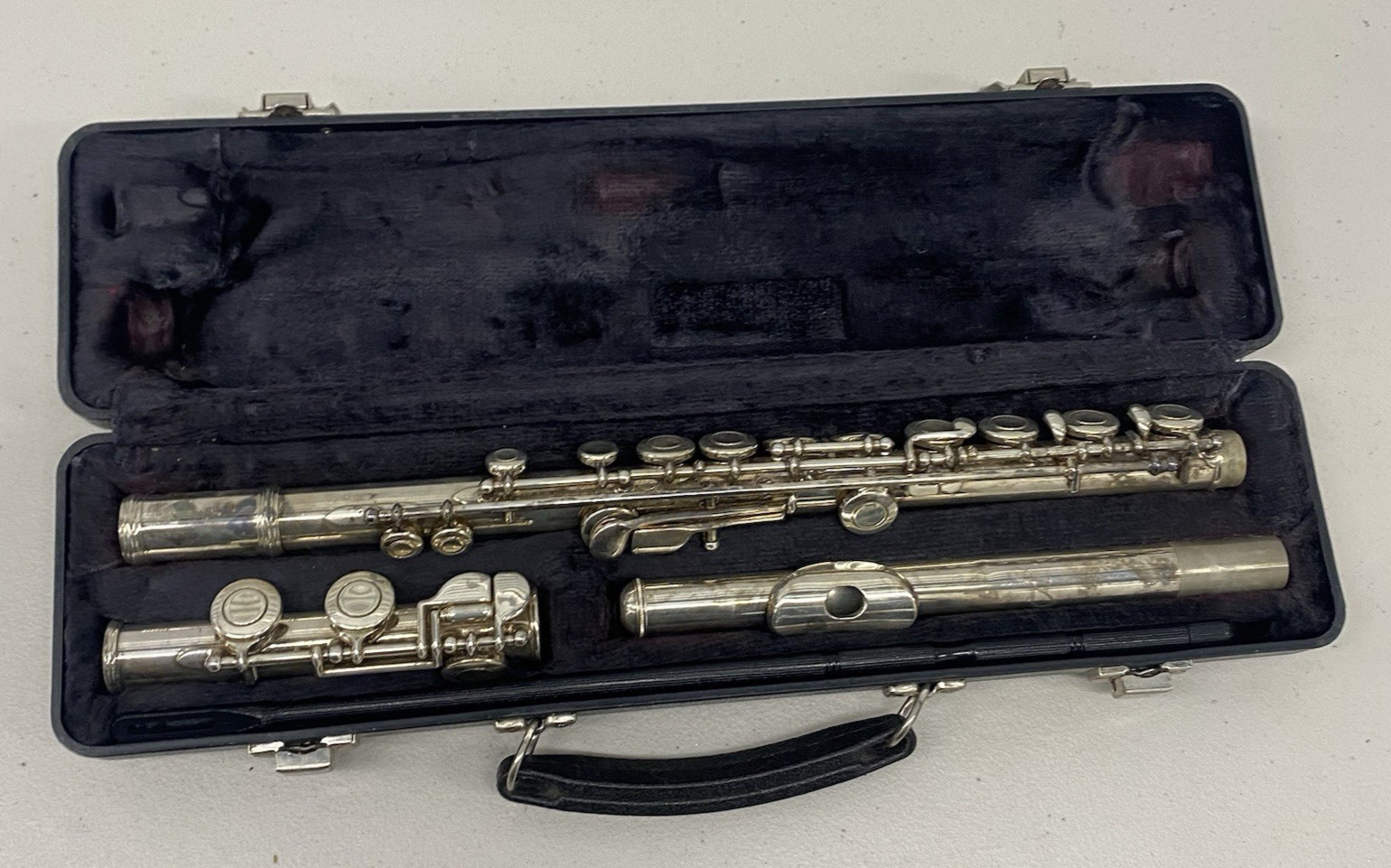 Armstrong 104 USA Flute USED UNTESTED FREE SHIPPING