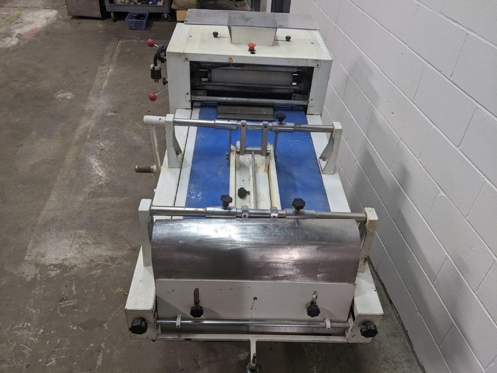Esmach FE/4C S Long Loaf Moulder