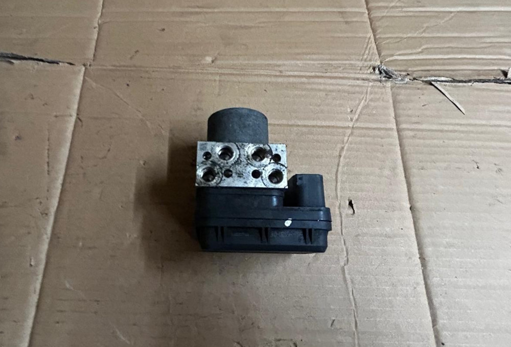 2017 2018 Yamaha Xmax/Tracer ABS Pump Module