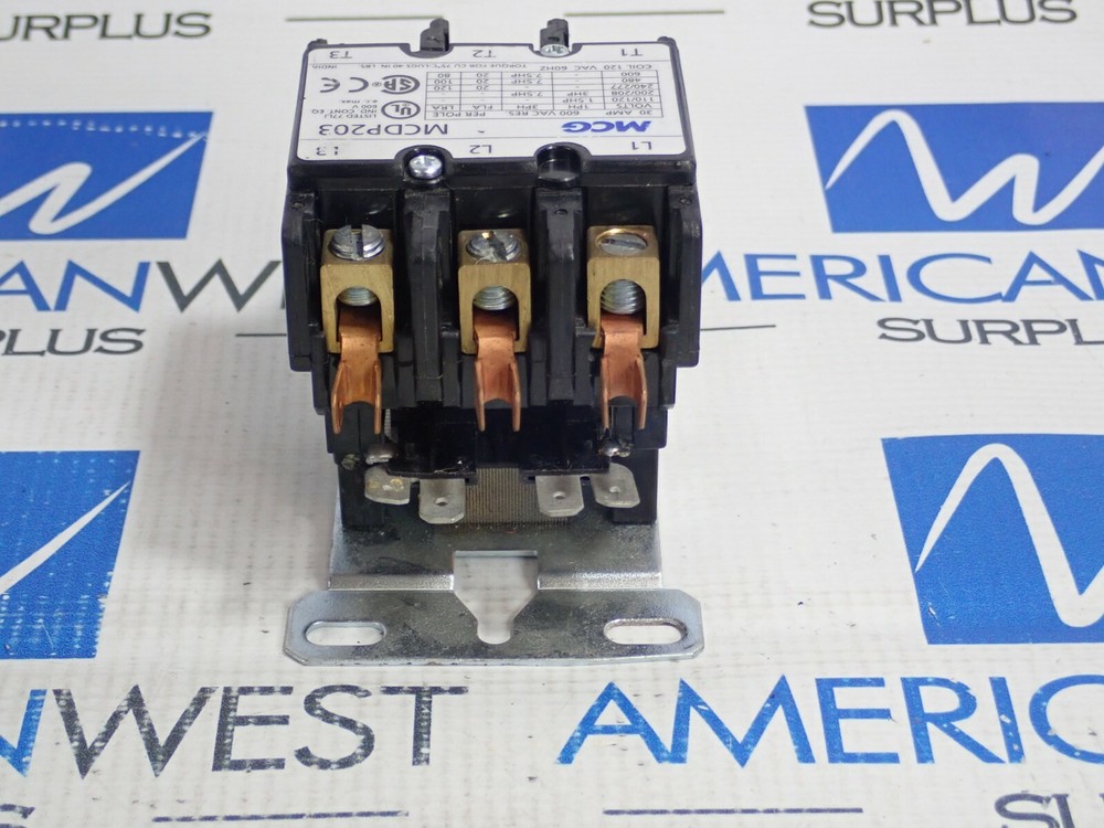 MCG MCDP203 30A CONTACTOR W/ 120V COIL